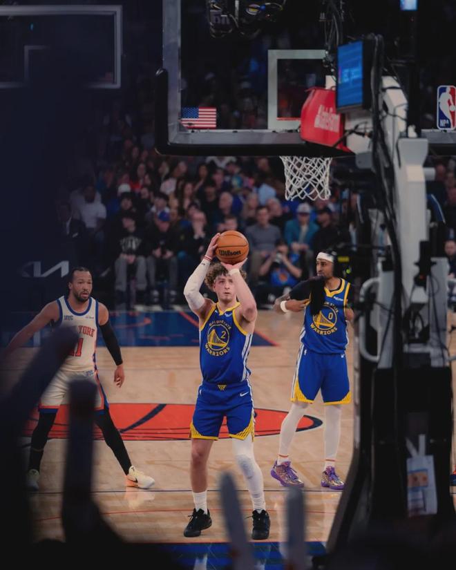 波杰姆斯基三连20+领跑勇士进攻核心冲击大合同