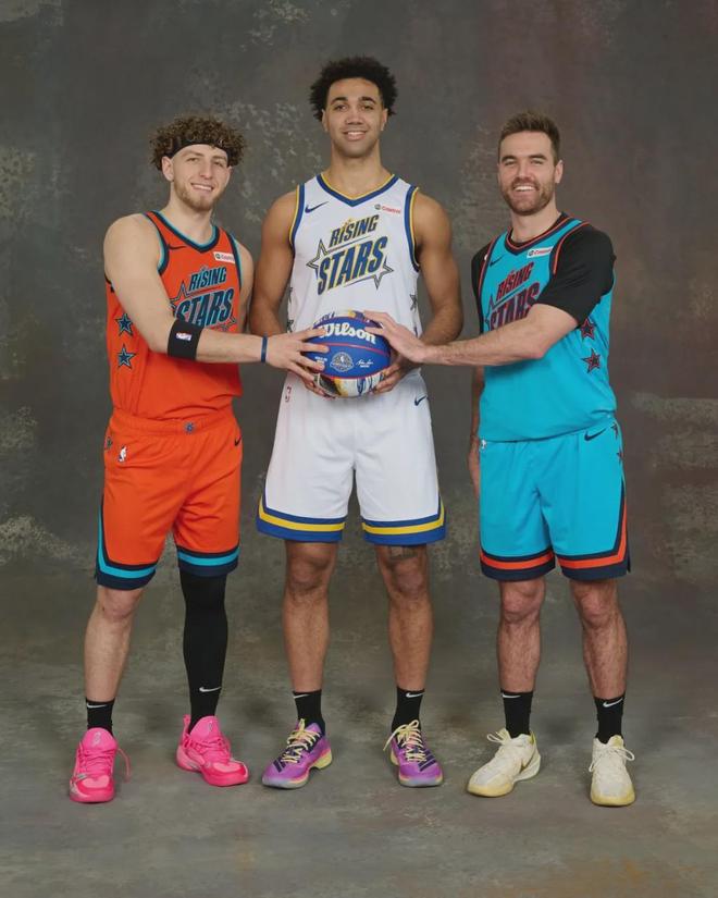 波杰姆斯基三连20+领跑勇士进攻核心冲击大合同