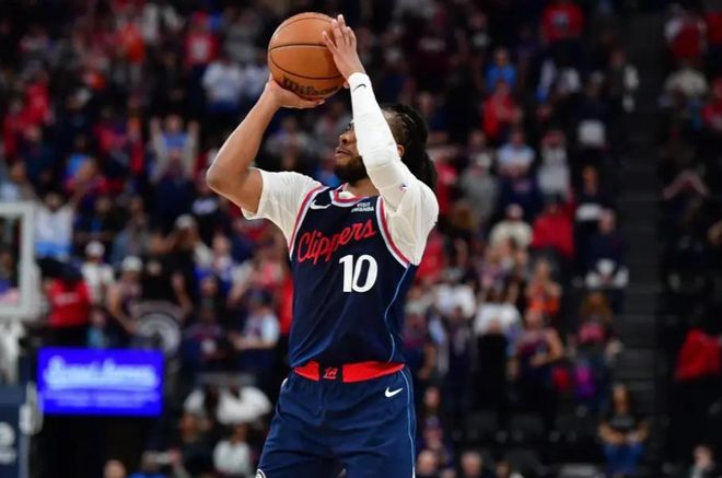 快船主场惨败马刺 伦纳德独木难支队友集体低迷