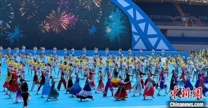 辽宁沈阳首届全国全民健身大赛揭幕，标志我国