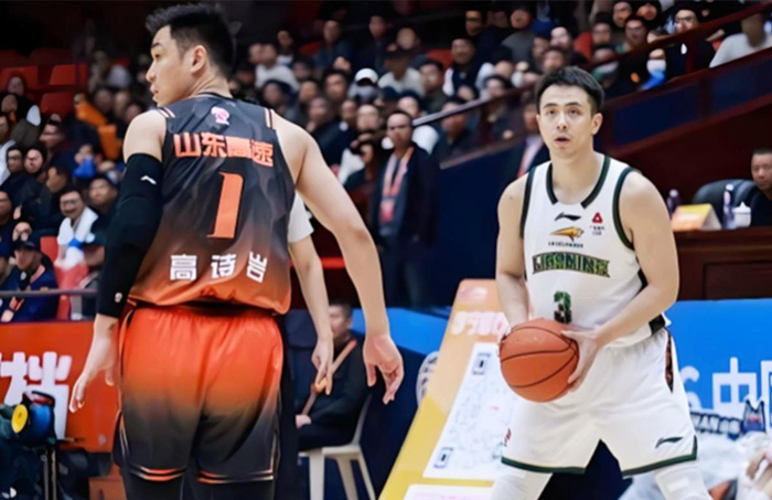 辽宁男篮常规赛末期策略调整：从冲八强转向排